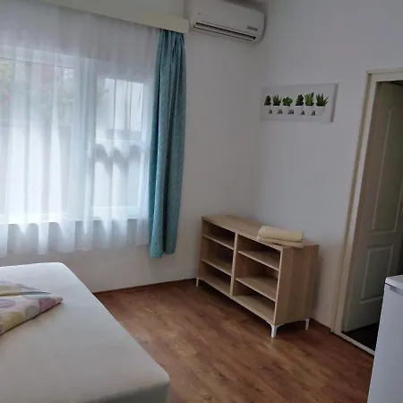 Bed & Breakfast Adele