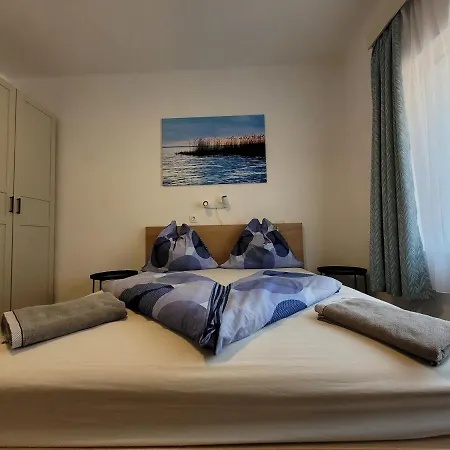 Adele Bed & Breakfast *