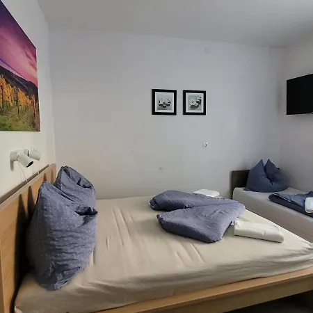 Adele Bed & Breakfast *