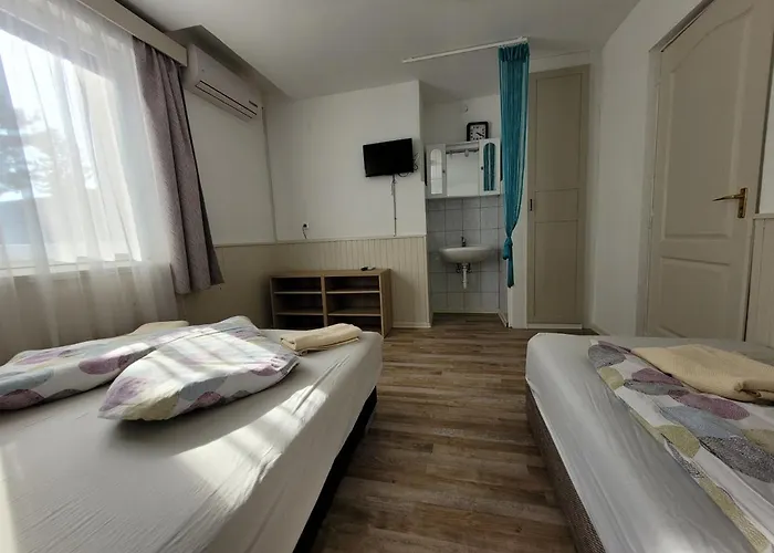 Bed & Breakfast Adele Siófok